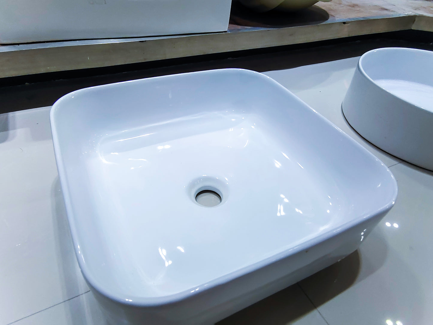 Bathroom sink KY1131