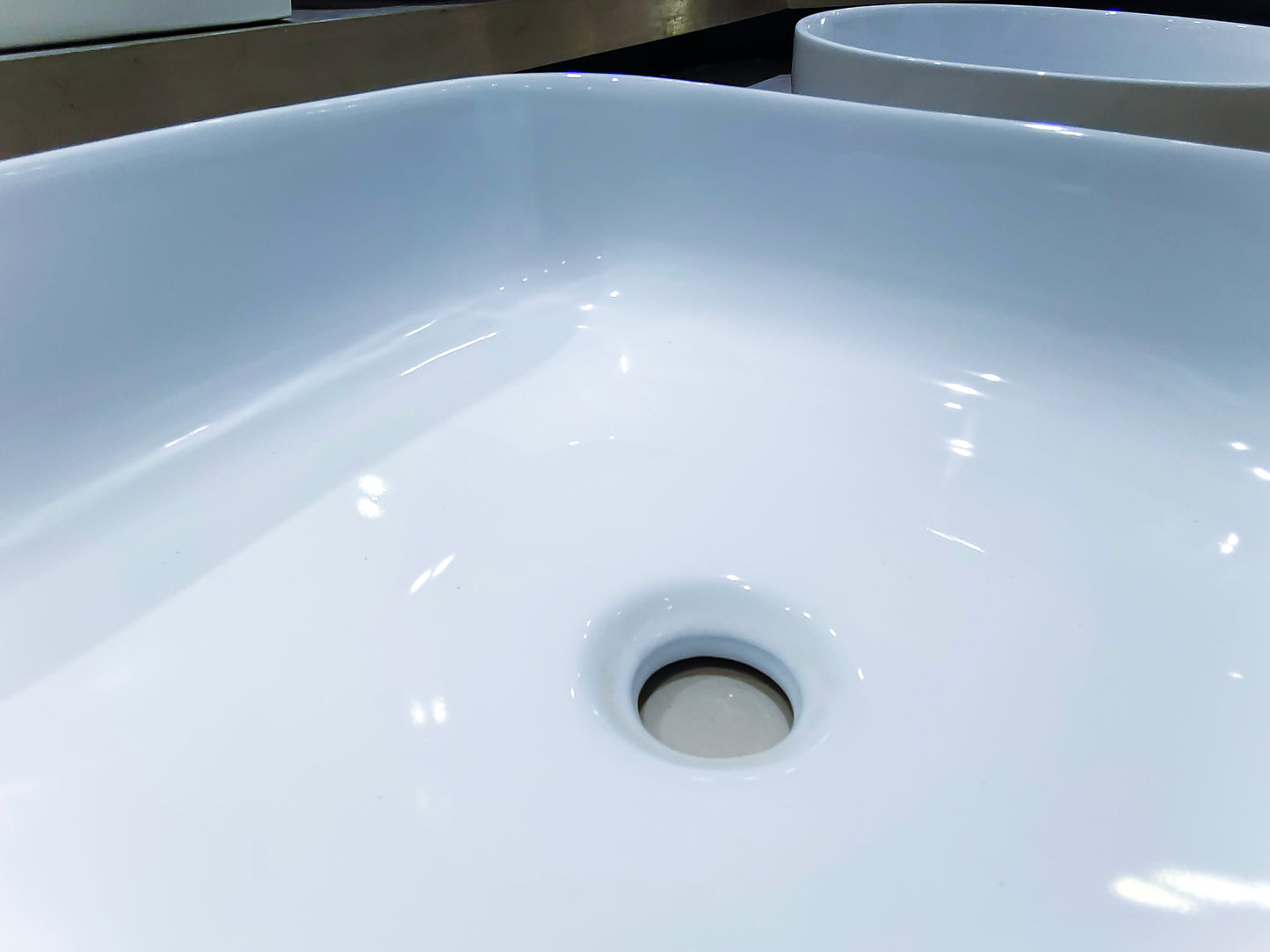 Bathroom sink KY1131